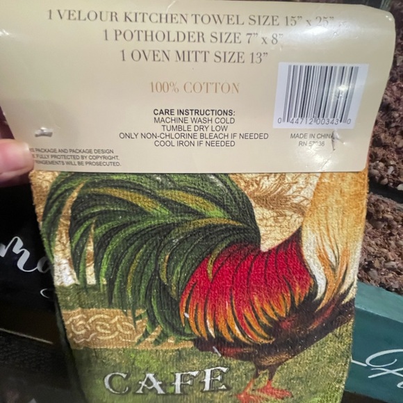 3~Pcs Kitchen Towel Sets Rooster 1~Oven Mitt & 1~Towel & 1~Potholder 100%Cotton - Picture 3 of 5